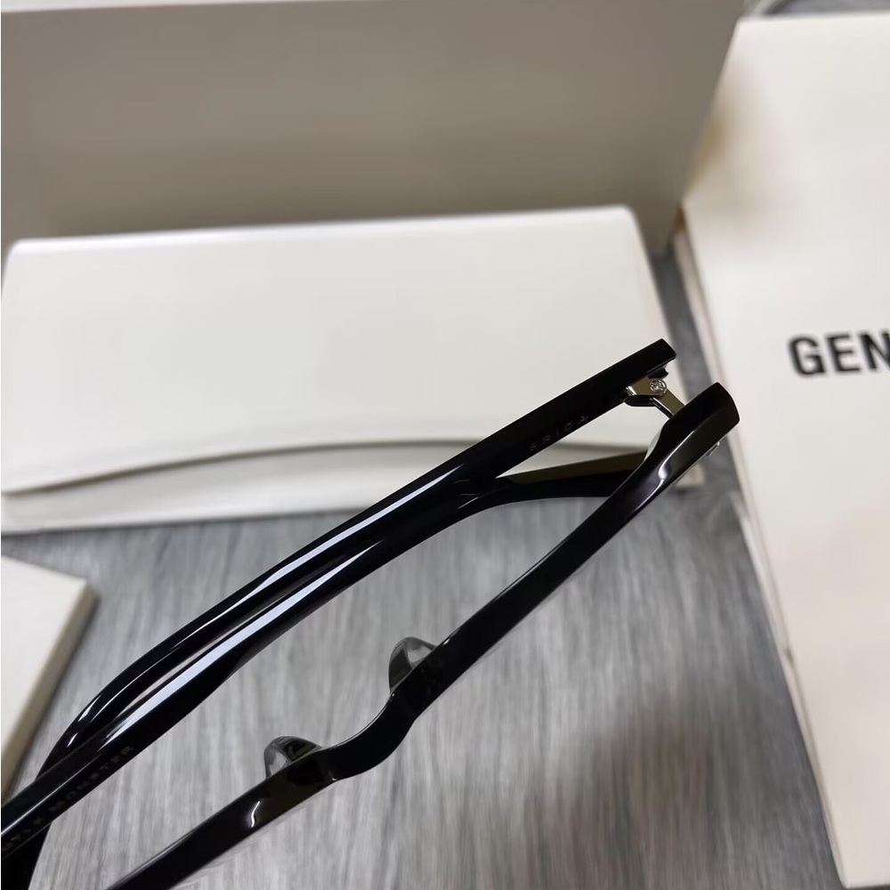 Gentle Monster Retro Multi-Element Sunglasses - image 5